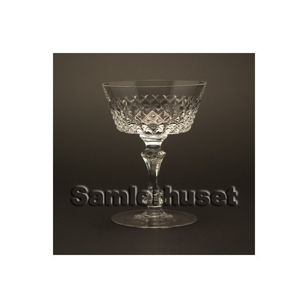 Karina Lik&oslash;rglas. H:95 mm.