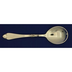 Freja Kompotske, oval, 14 cm.