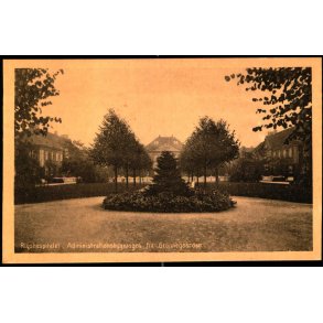 Rigshospitalet - Administrationsbygningen fra Grnnegaarden - Stender 104