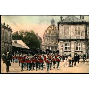 Kbenhavn - Vagtparaden paa Amalienborg - C. St. 1638