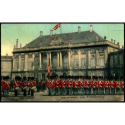Kbenhavn - Vagtparaden paa Amalienborg - Stender 36039