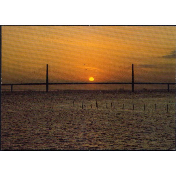 Far&oslash;broen indviet 1985 - Stender 149 301 065