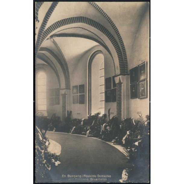 En Buegang i Roskilde Domkirke ved Kongens Begravelse - Paul Heckscher u/n
