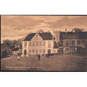 Torvet med Raadhuset - Mariager - Ludvig Christensen 7043