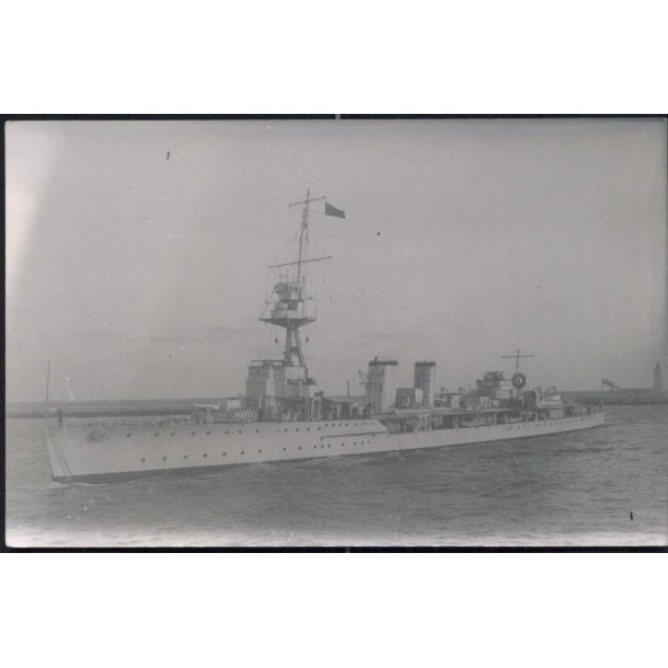 Krigsskib - Foto u/n