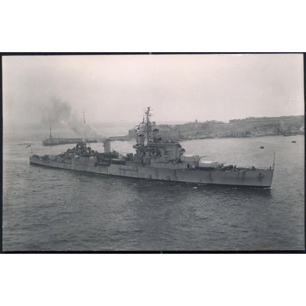 Krigsskib - Foto u/n