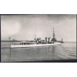 Krigsskib - Foto u/n