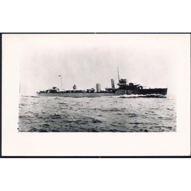 Krigsskib - Foto u/n