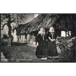 L�s�kvinder i Nationaldragter - L. Remmer 89565