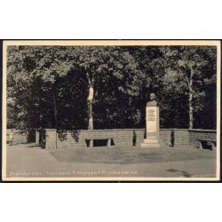 Br&oslash;nderslev - Fabrikant P. Nielsens Mindesm&aelig;rke - Stender B. 37