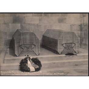 Roskilde Domkirke - Christian X og Alexandrines Sarkofager - R.D. 95