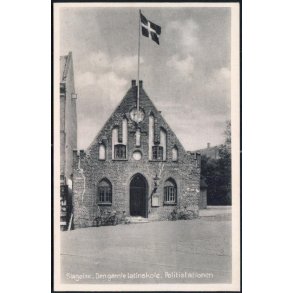 Slagelse - Den Gamle Latinskole. Politistationen - Stender 156