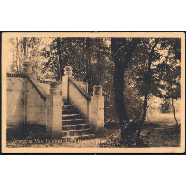 Stevns - Ved Talerstolen i H&oslash;jruplund -Stender 36642