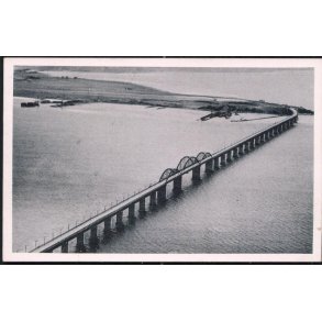 Storstrømsbroen (Luftfotografi) Fr. Thunes Bogh. 15