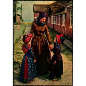 Piger i Fan&oslash;dragter - C.I.C. 574