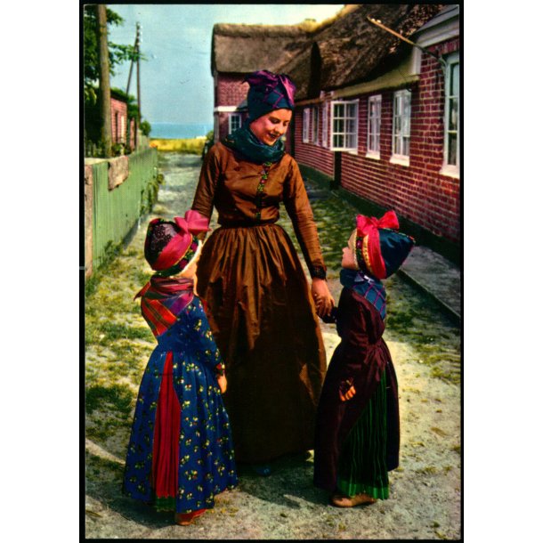 Piger i Fan&oslash;dragter - C.I.C. 574