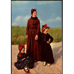 Piger i Fan&oslash;dragter - C.I.C. 571