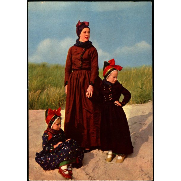 Piger i Fan&oslash;dragter - C.I.C. 571