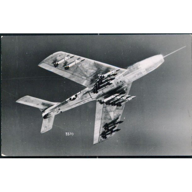 Republic F 84 F - Thunderstreak - Victoria House u/n