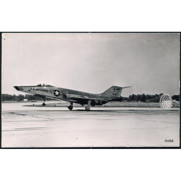 MC Dounell F 101 A - Voodoo - Victoria House u/n