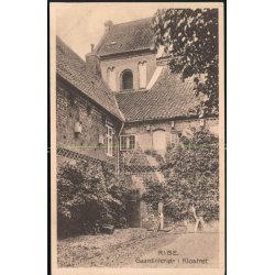 Ribe - Gaardinteri�r i Klosteret - Stender 185