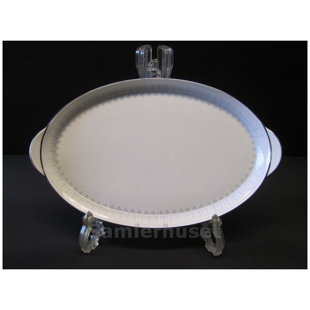 S&oslash;lvpil - Bakke til Sukker Og Fl&oslash;de 28x17 cm.Tichenreuth - Bavaria - Tyskland