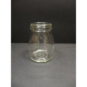 Yougurtglas Klar - Lavet p Holmegrd Glasvrk fra 1963 - 1968 - 1/4 L. 10x7,5 cm - Uden skr.